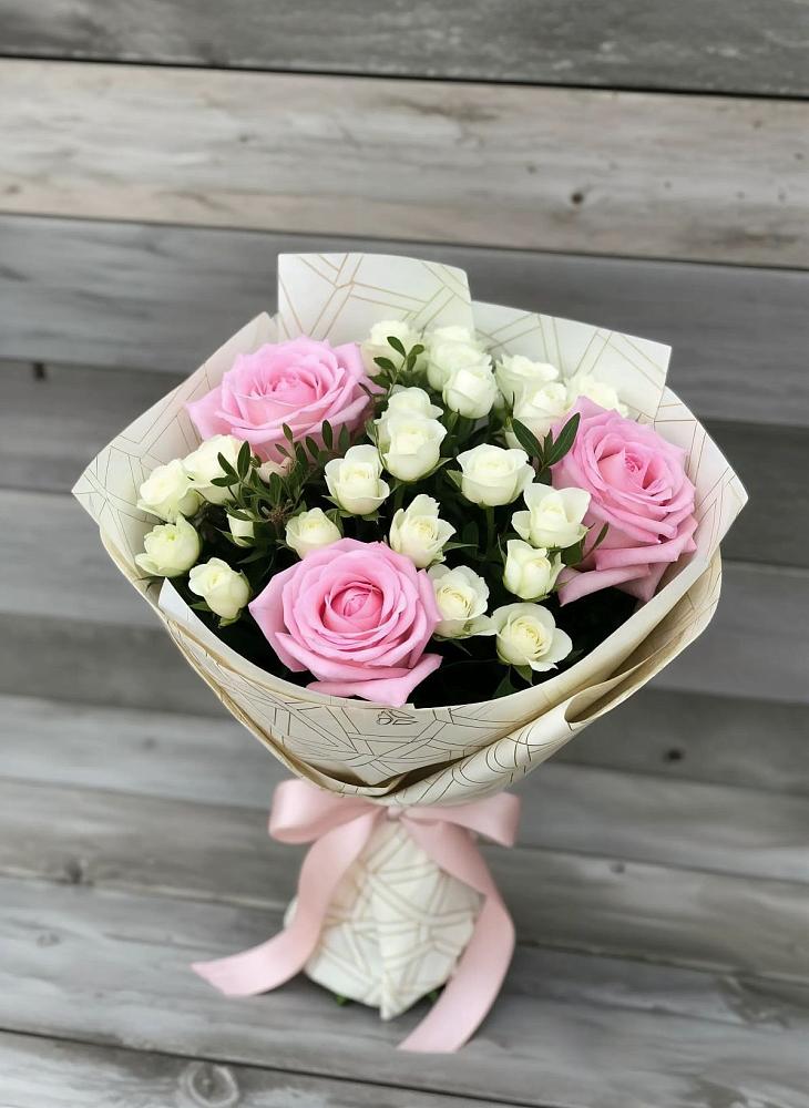 Букет цветов из: Розы в Лангепасе