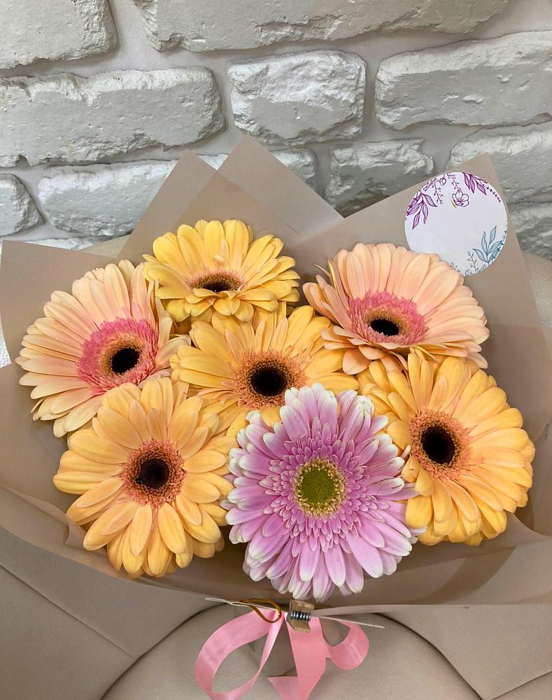 Букет цветов из: Герберы в Лангепасе