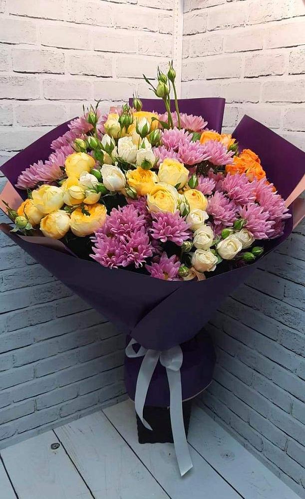 Букет цветов из: Хризантемы и Розы в Лангепасе