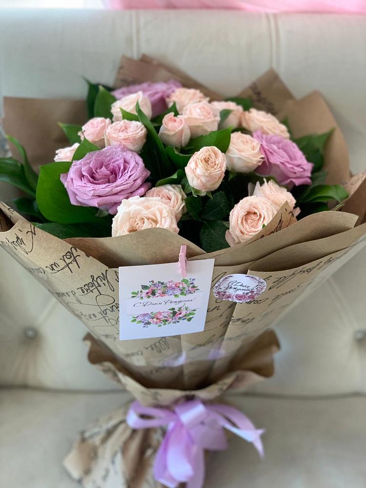 Букет цветов из: Розы в Лангепасе