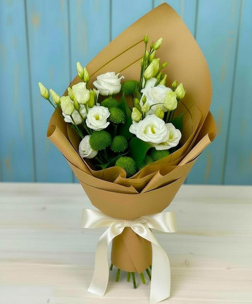 Букет цветов из: Хризантемы и Лизиантусы в Лангепасе