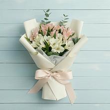 Букет цветов из:  Альстромерии в Лангепасе
