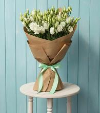 Букет цветов из:  Лизиантусы в Лангепасе