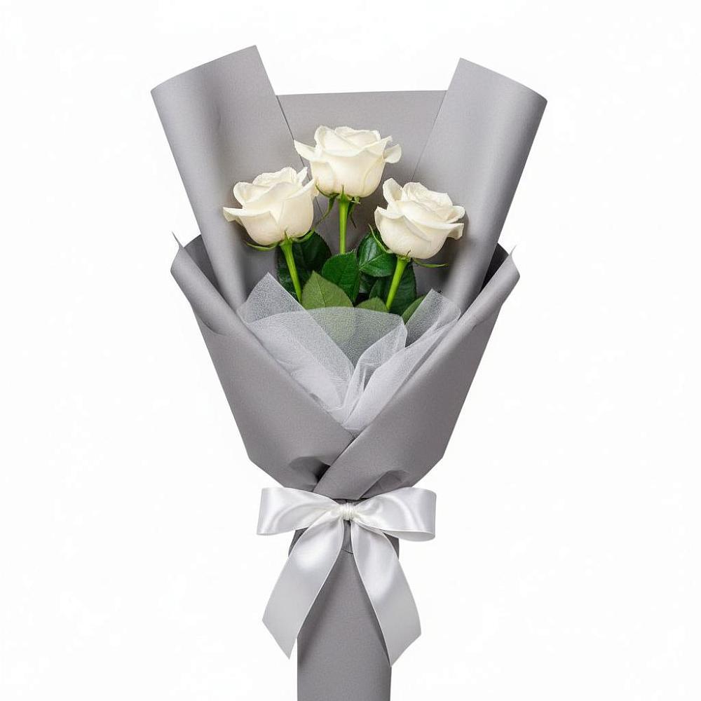 Букет 3 белые розы в Лангепасе