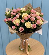 Букет цветов из:  Розы в Лангепасе