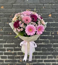 Букет цветов из:  Герберы и Хризантемы в Лангепасе