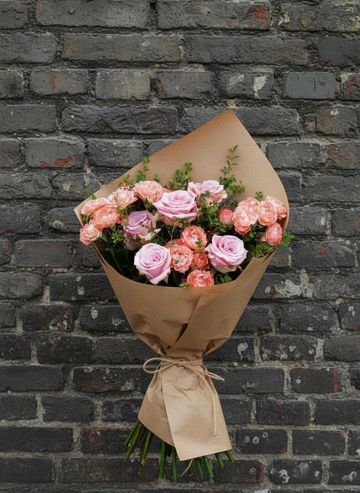 Букет цветов из: Розы в Лангепасе