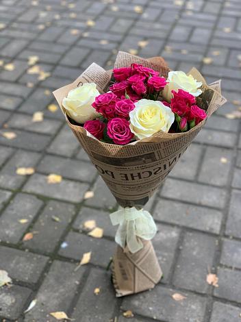 Букет цветов из: Розы в Лангепасе