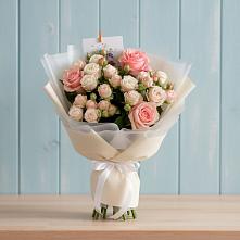 Букет цветов из:  Розы в Лангепасе