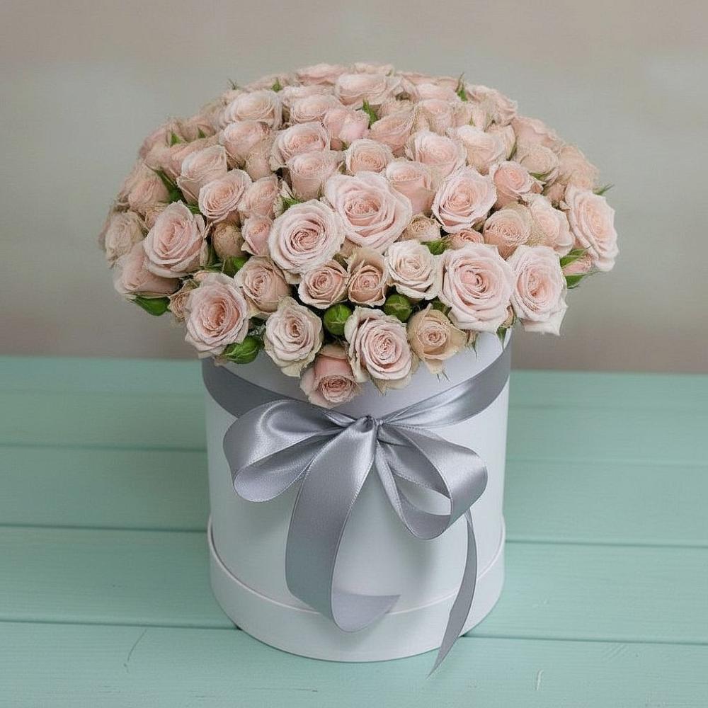 Цветочная композиция из Розы в шляпной коробке в Лангепасе