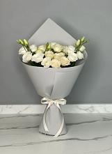 Букет цветов из:  Розы и Лизиантусы в Лангепасе